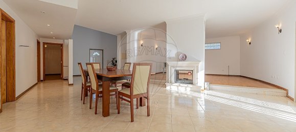 4 bedrooms House in Seixal, Portugal No. 22535 8