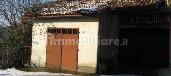 5 rooms Building in Asti, Italy No. 250995 4