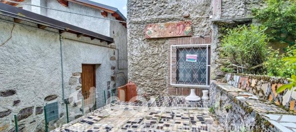 3 Schlafzimmer Haus in Roncobello, Italy, Nr. 264209 8