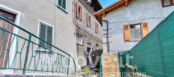 3 Schlafzimmer Haus in Roncobello, Italy, Nr. 264209 5