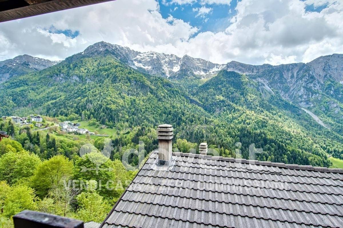 3 Schlafzimmer Haus in Roncobello, Italy, Nr. 264209