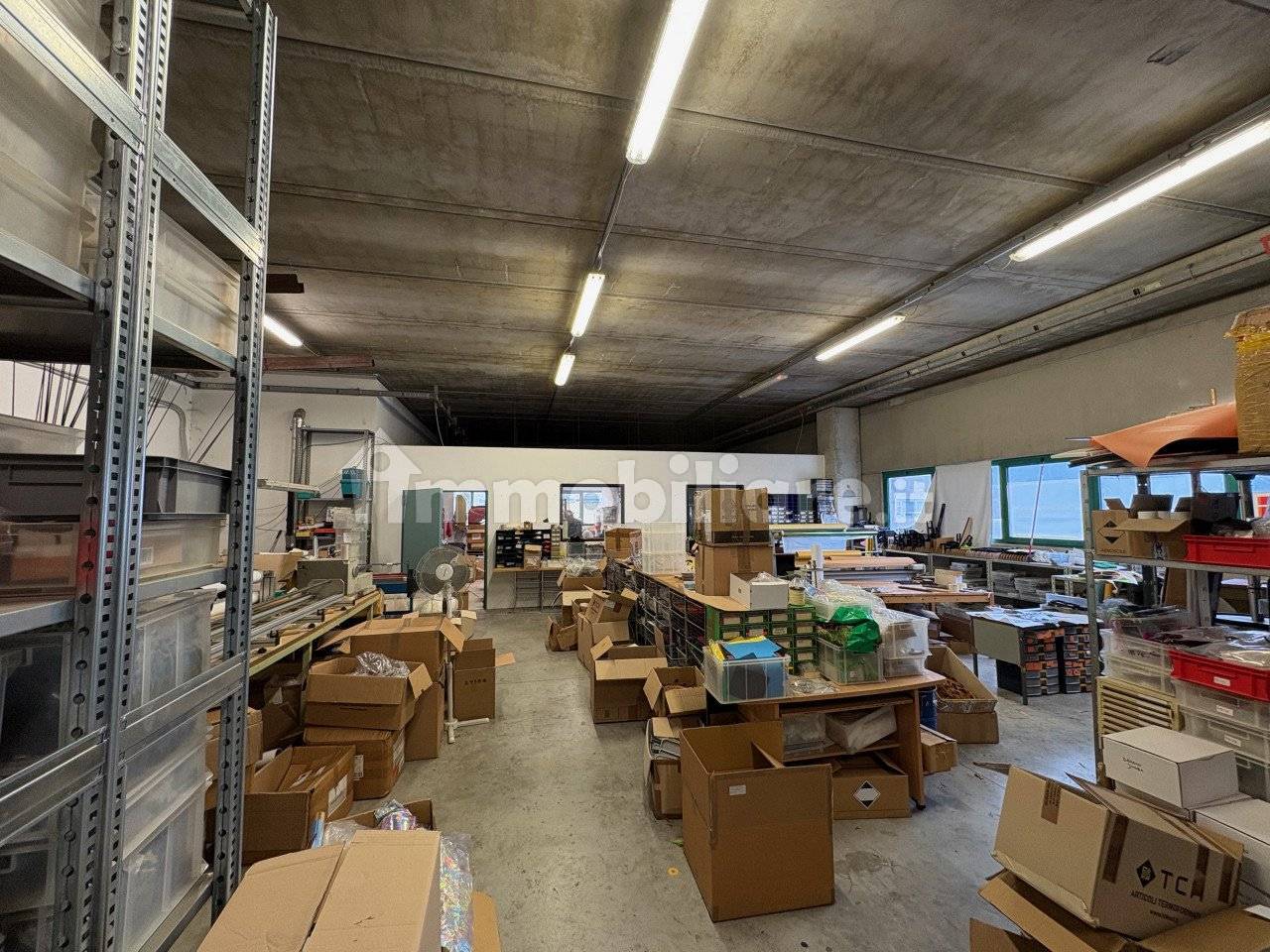 4 rooms Warehouse in Trento, Italy No. 259363