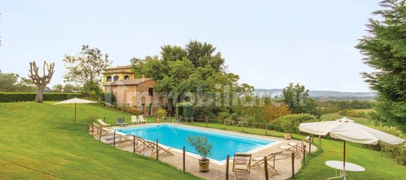 6 bedrooms Villa in Castiglione del Lago, Italy No. 156295 2