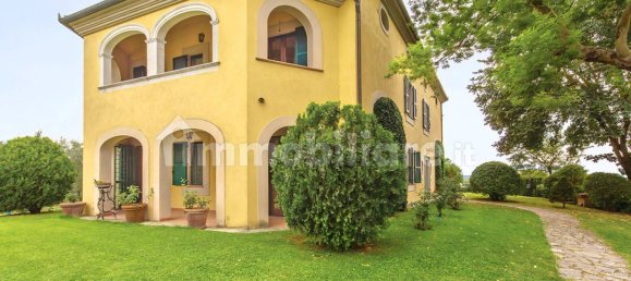 6 bedrooms Villa in Castiglione del Lago, Italy No. 156295 3