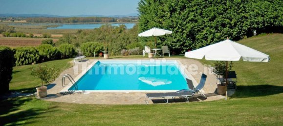 6 bedrooms Villa in Castiglione del Lago, Italy No. 156295 4