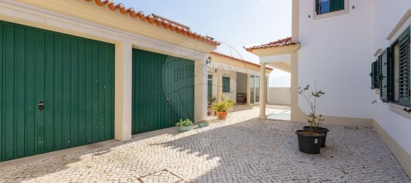 5 bedrooms House in Entroncamento, Portugal No. 16069 7