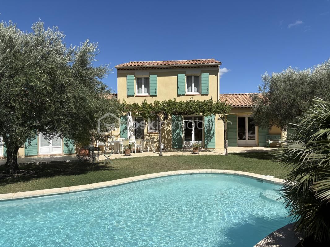 4 غرف نوم فيلا في Lauris, France رقم 350650