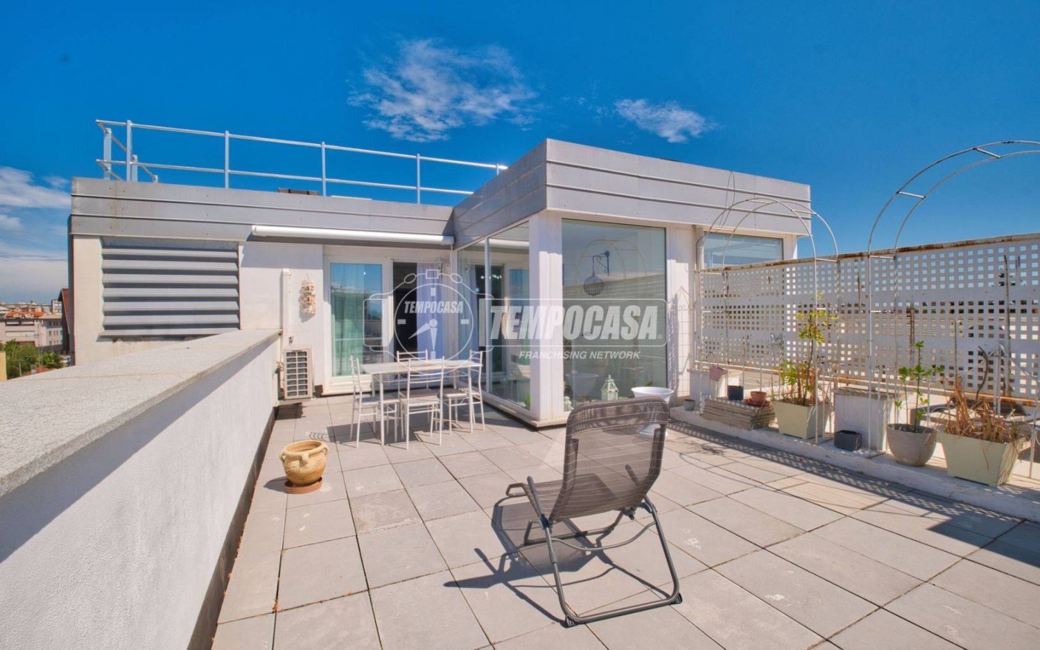 2 Schlafzimmer Penthouse in Vercelli, Italy, Nr. 275474