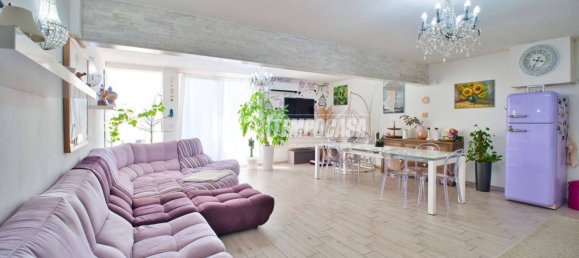 2 Schlafzimmer Penthouse in Vercelli, Italy, Nr. 275474 2