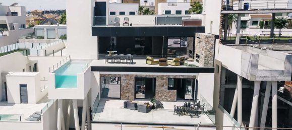 3 bedrooms Villa in Ciudad Quesada, Spain No. 9113 27