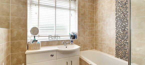 3 bedrooms Commercial property in Biggin Hill, United Kingdom No. 4771 16