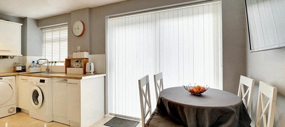 3 bedrooms Commercial property in Biggin Hill, United Kingdom No. 4771 11