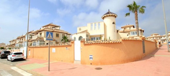 2 Schlafzimmer Villa in Cabo Roig, Spain, Nr. 177110 16