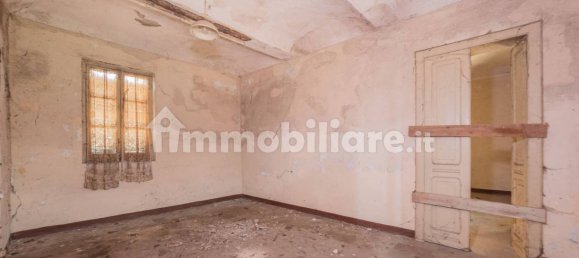 3 bedrooms House in Asti, Italy No. 308794 5