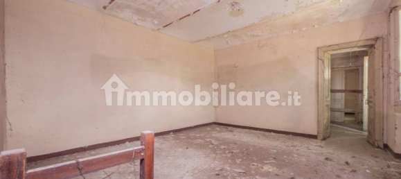 3 bedrooms House in Asti, Italy No. 308794 4