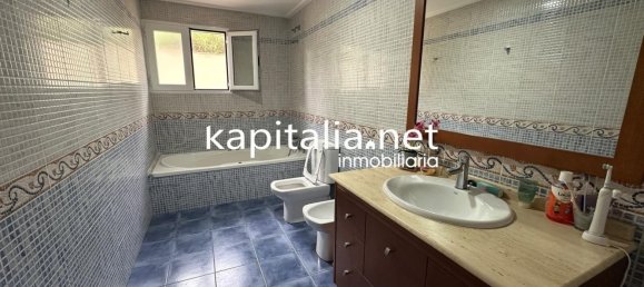 4 bedrooms House in L'Olleria, Spain No. 156439 4