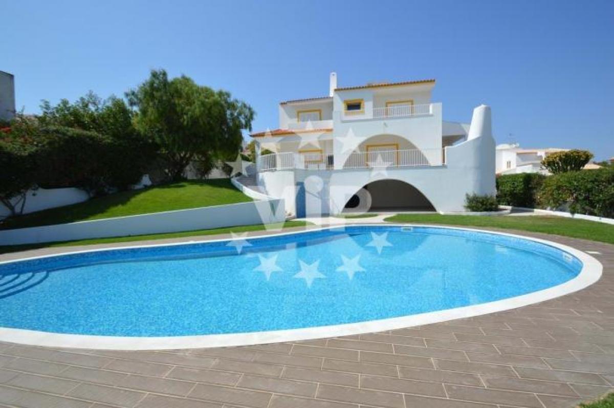 4 Schlafzimmer Villa in Albufeira, Portugal, Nr. 2817