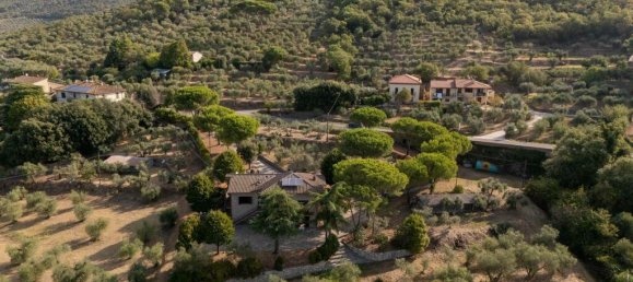 Villa de 4 dormitorios en Cortona, Italy No. 54136 57