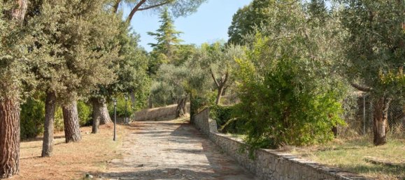 Villa de 4 dormitorios en Cortona, Italy No. 54136 50