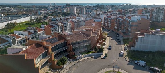 5 chambres Maison à Tavarede, Portugal No. 172176 4