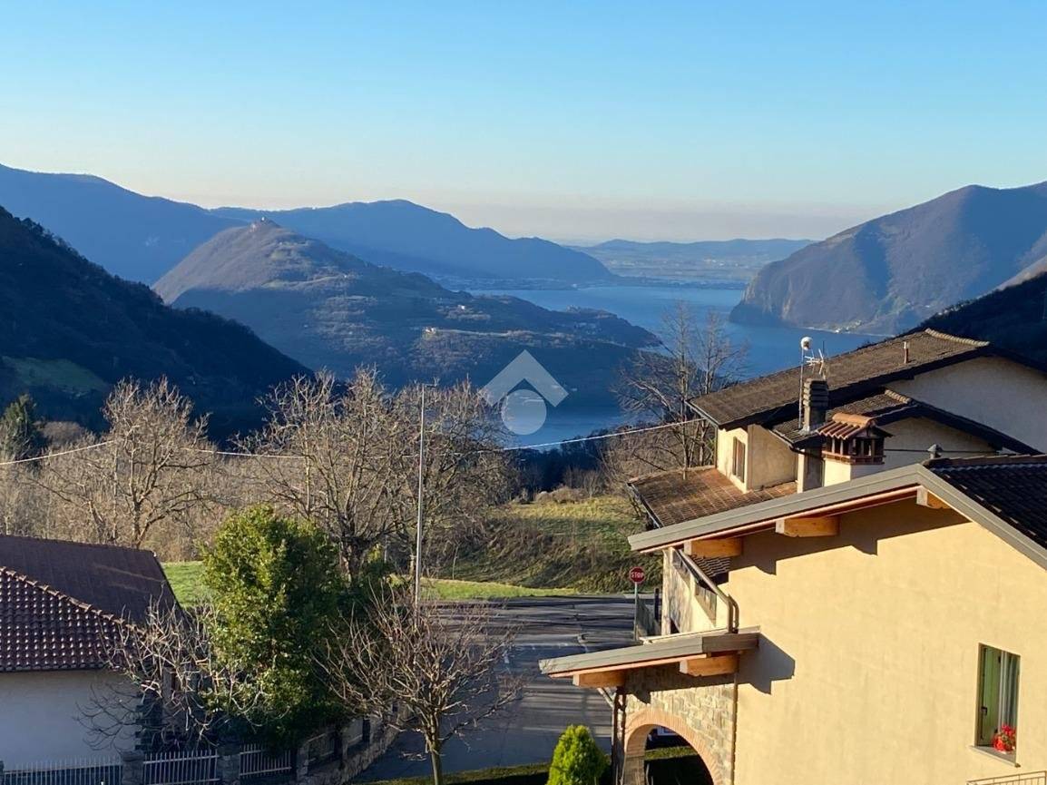 2 bedrooms Apartment in Zone, Italy No. 162610