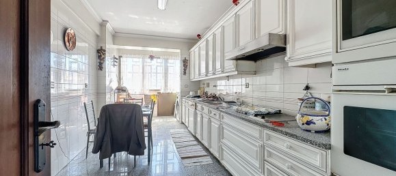 Apartamento T4 em Lisbon, Portugal N.º 126090 9