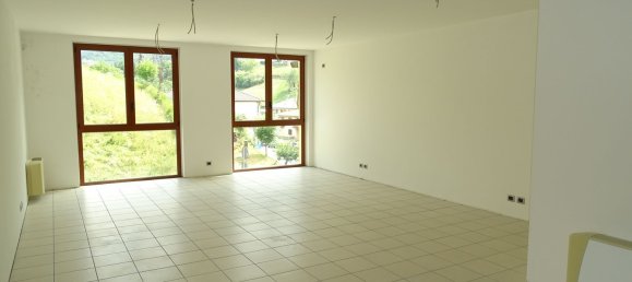 60m² Office in Sant'Omobono Terme, Italy No. 87320 9