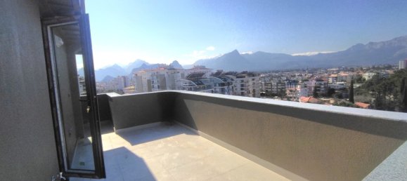 Appartement 4+1 à Antalya, Turkey No. 34200 17