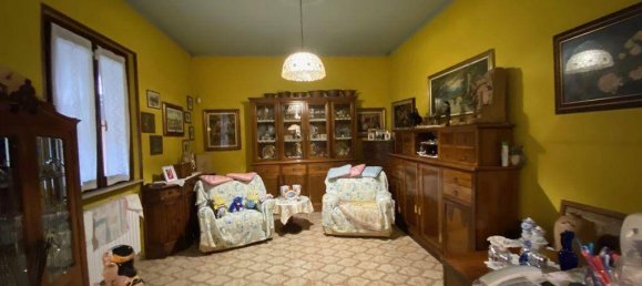 2 bedrooms Villa in Vigevano, Italy No. 175839 7