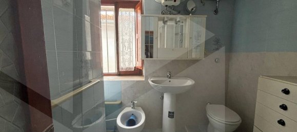 3-salle Maison à Faeto, Italy No. 31361 17