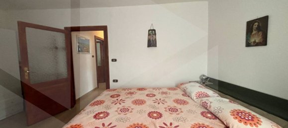 3-salle Maison à Faeto, Italy No. 31361 12