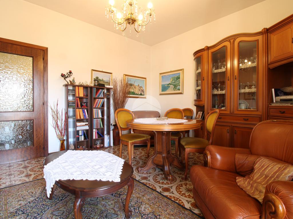 33 bedrooms Apartment in Quartucciu, Italy No. 377628
