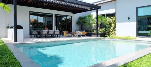620m² House in Pattaya, Thailand No. 61327 4