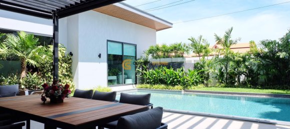 620m² House in Pattaya, Thailand No. 61327 2