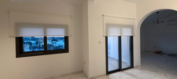 Квартира с 4 спальнями в Строволос, Кипр № 26076 7