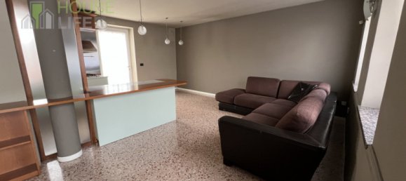 3 rooms House in Zanè, Italy No. 311383 5