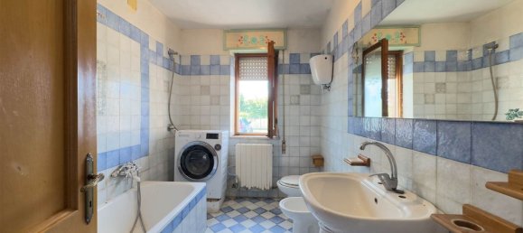 Дом с 6 комнатами в Треви, Италия № 267916 13