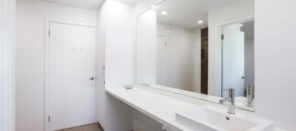 4 bedrooms House in Mudgeeraba, Australia No. 702 19