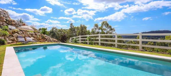 4 bedrooms House in Mudgeeraba, Australia No. 702 2