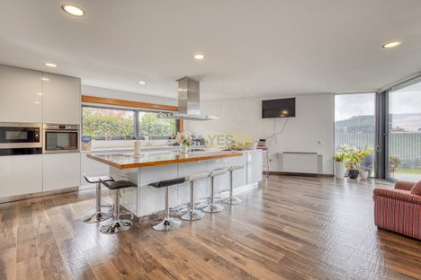 3 bedrooms House in Penafiel, Portugal No. 181031