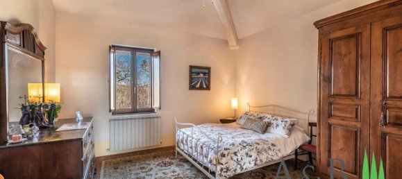 5 Schlafzimmer Haus in Città della Pieve, Italy, Nr. 58490 19