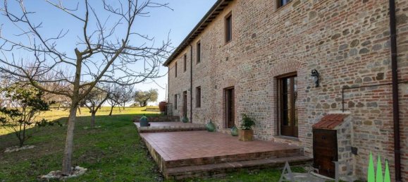 5 Schlafzimmer Haus in Città della Pieve, Italy, Nr. 58490 10