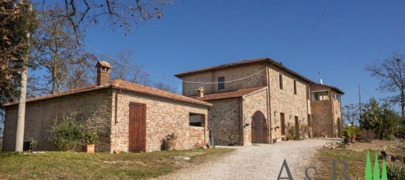 5 Schlafzimmer Haus in Città della Pieve, Italy, Nr. 58490 2