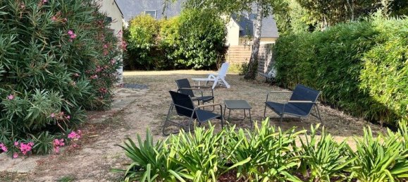 5 bedrooms House in Montreuil-Juigne, France No. 359194 5