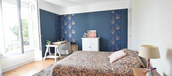 5 bedrooms House in Montreuil-Juigne, France No. 359194 9