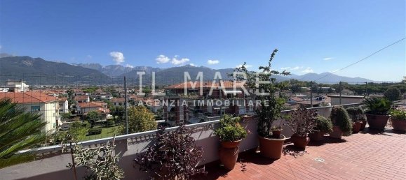 Ático de 3 dormitorios en Massa, Italy No. 355301 3