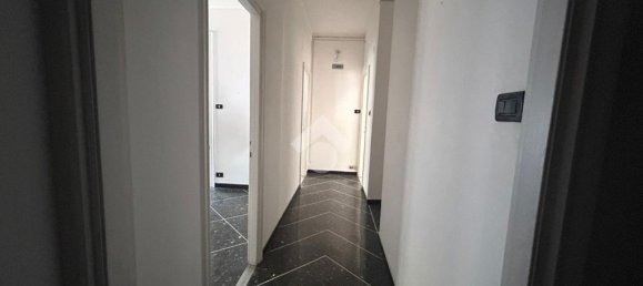 4 غرف نوم شقة في Genoa, Italy رقم 282492 6