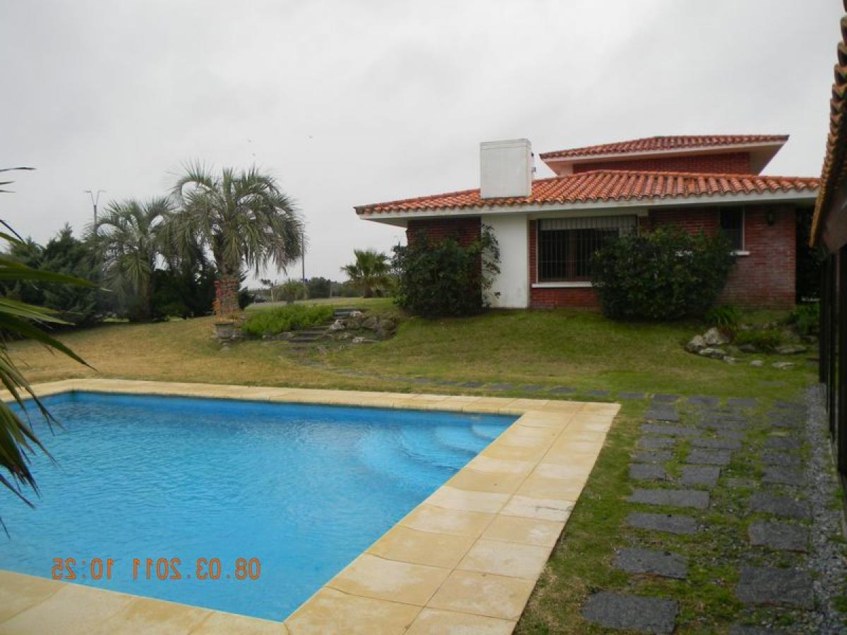 4 bedrooms House in Maldonado, Uruguay No. 709