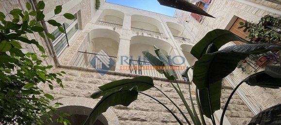 2 bedrooms Penthouse in Trani, Italy No. 346967 4