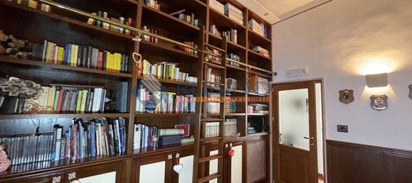 2 bedrooms Penthouse in Trani, Italy No. 346967 19